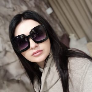 Oversize Black T-Mark Ladies Sunglass